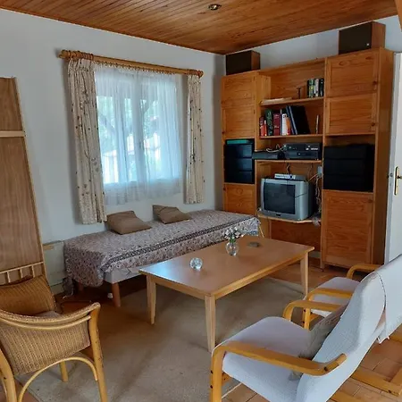 Gorgeous Bungalow On Parc Des Vacances Le Chat Ecuras
