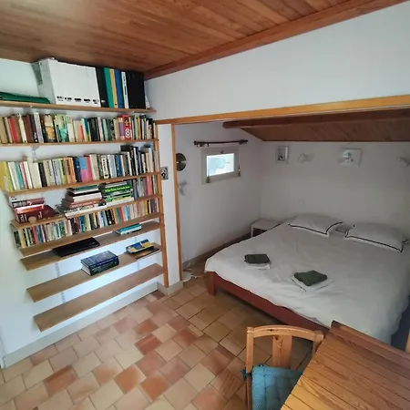 Gorgeous Bungalow On Parc Des Vacances Le Chat *
